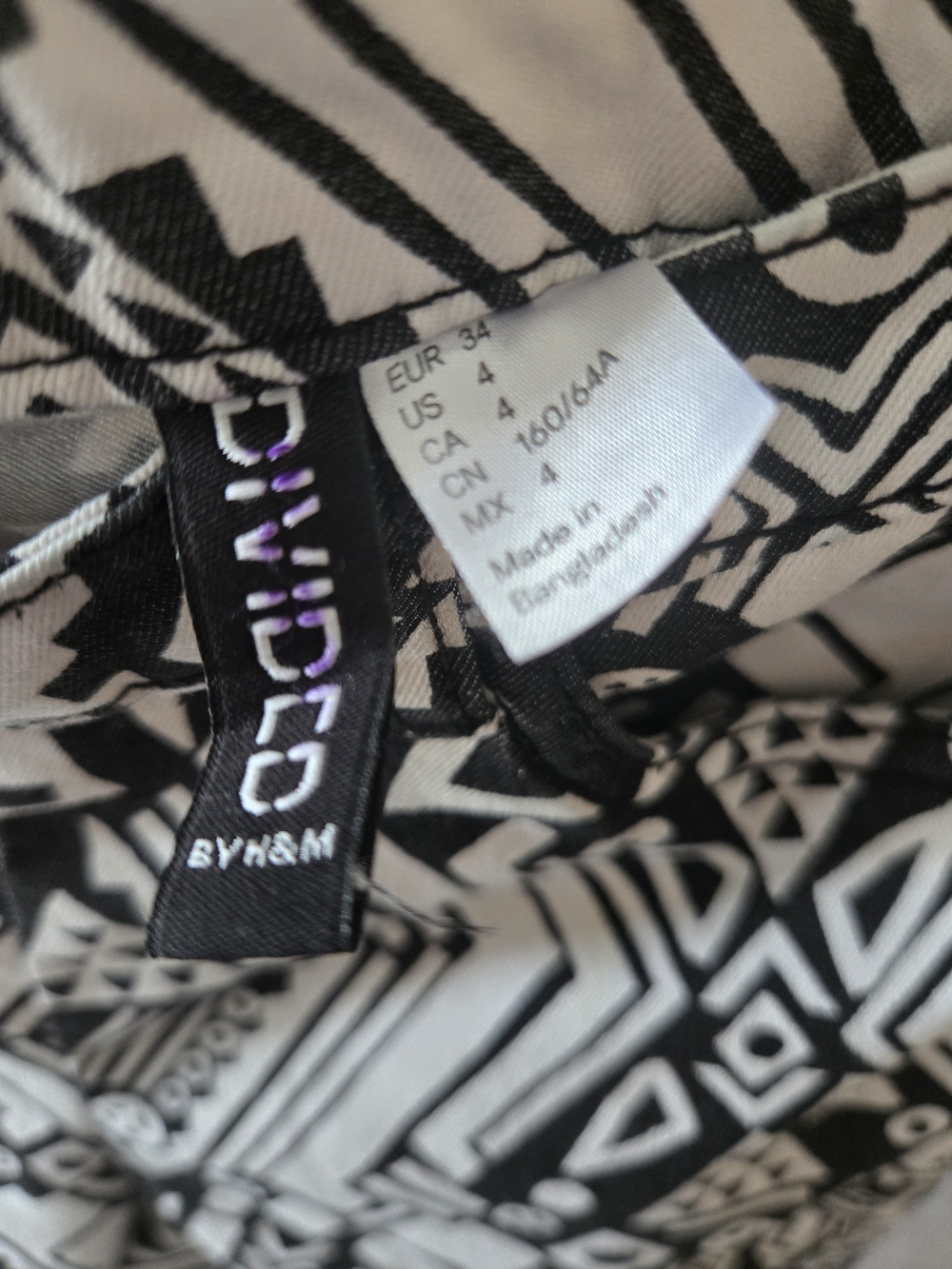 H&M Black and White Geometric Skinny Jeans - Picture 2 of 5